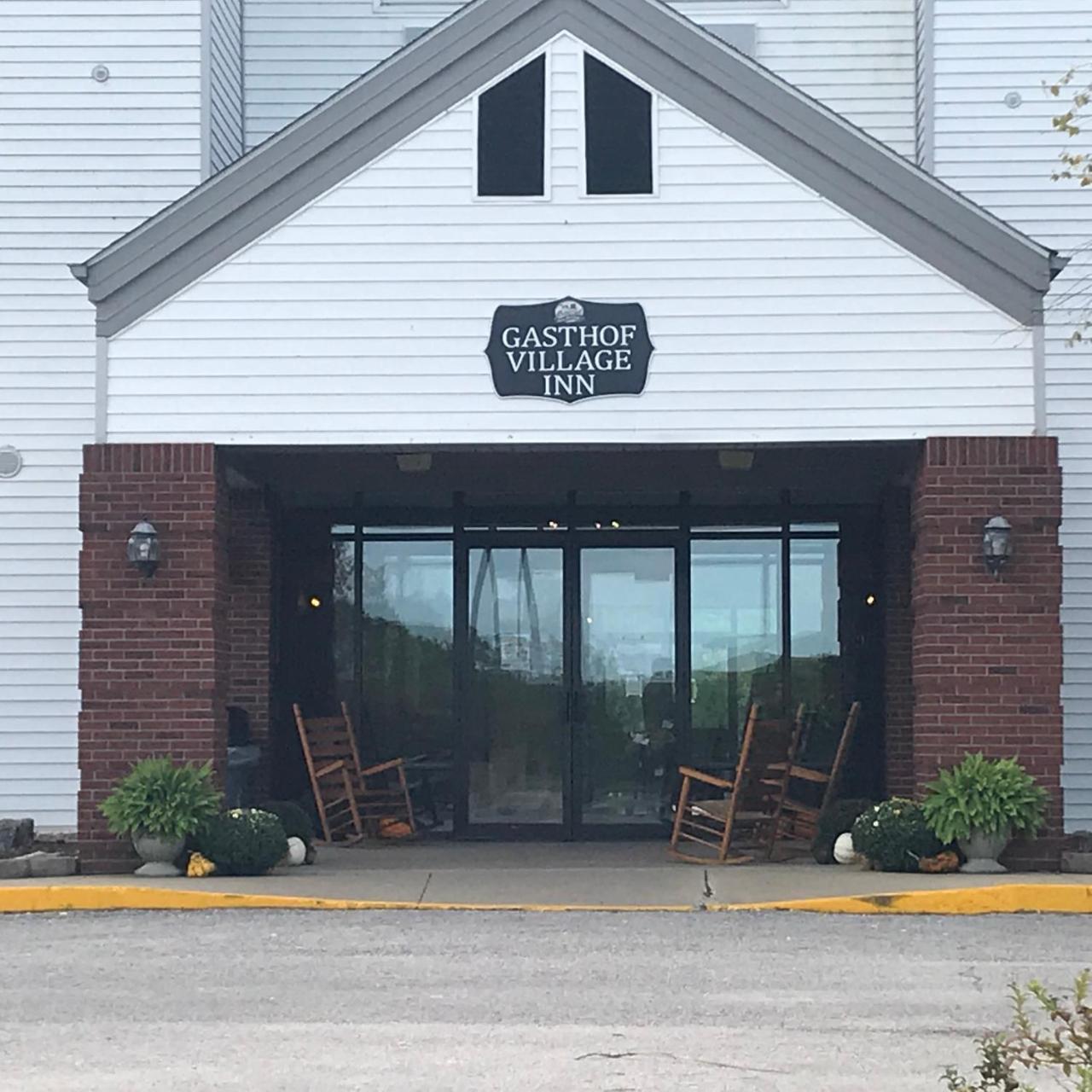 Gasthof Amish Village Inn Montgomery Exterior foto
